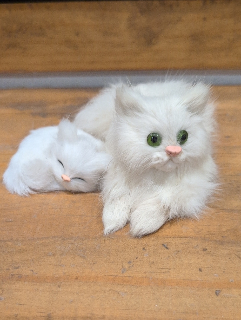 Vtg Cat Kittens Made With Soft White Rabbit Hair Figurine Green Eyes